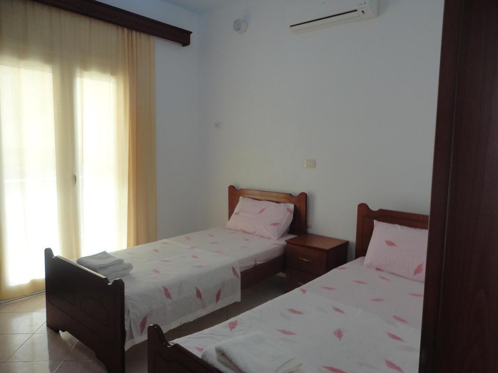 Oruci Apartments 사밀 객실 사진